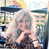 Vicki Ferrari Email & Phone Number