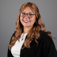Lara Vieth Email