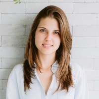 Daniela Barros Email