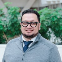 Pedro Linares Email