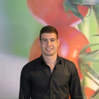 Ricardo van der Zalm Email
