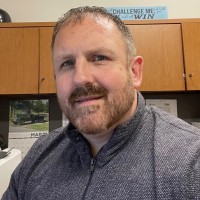 Small Pet Select Employee Joshua Chittenden's profile photo