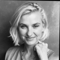 Samantha Julien Email & Phone Number