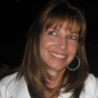 Realty ONE Group Laguna Niguel, California Employee Laura Pinelli's profile photo