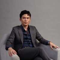 Nam Hoài Email