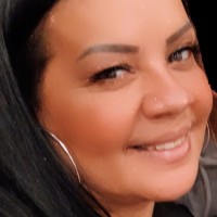 Julie Hernandez's profile photo