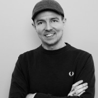 Tobias Graf Email