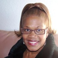 Check Into Cash Employee Lisa Nelson's profile photo