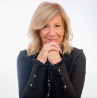 The Chicago Network Employee Lora Joffe's profile photo