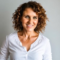 Lindsay Sacks Email & Phone Number