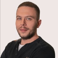 Kostas Ziampakas Email