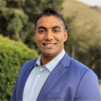 Stryker Employee Umar Hasan's profile photo
