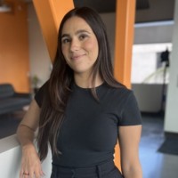 Total Package HR Employee Sarah White's profile photo