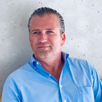 E-mail e número de telefone de Thierry Ollivier