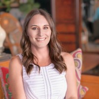 Michelle Lomelino Email & Phone Number