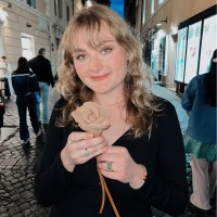 Lily Robson Email & Phone Number