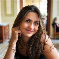 Fernanda Dias Email