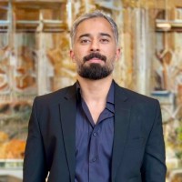 Matrix Sourcing Employee Umar Butt's profile photo