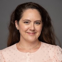 Lindsay Fairbrother-Henige Email & Phone Number