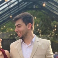Warren Educação Employee Vítor Robertoni's profile photo