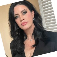 Sea Shipping Line Employee Maggie Paukovits's profile photo