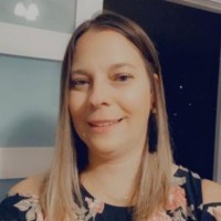 HealthHub Innovations Employee Julie McLaughlin's profile photo