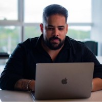 Rafael Vasconcelos Email & Phone Number
