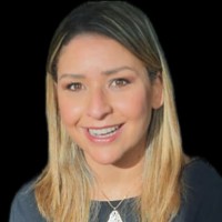 Desjardins Employee Kenza M's profile photo
