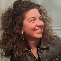 Lizzy Haywood Email & Phone Number