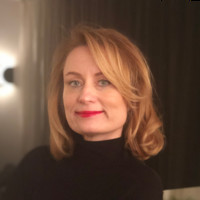 Eszter Kolozsvari Email & Phone Number