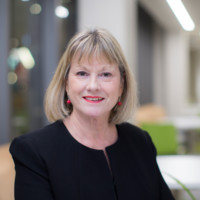 Lynn Sinclair Email