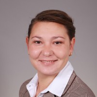 Iulia Cseki Email