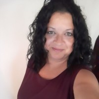 Shirts101 Employee Sarah R.'s profile photo