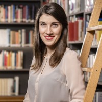 Lidiia Akryshora Email