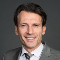 Holger Schütte Email