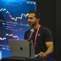 Amazon Employee Hassam Farooq's profile photo