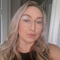 ParcelBroker Employee Scarlet O'Brien's profile photo