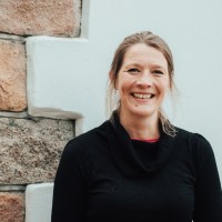 Helen Gray Email & Phone Number