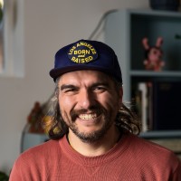 Mooning Employee Oscar Diaz's profile photo