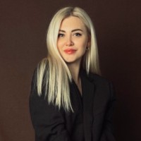 Daria Lutsenko Email