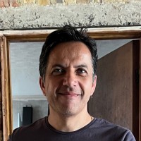 Robert Madeira Email