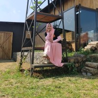 Ira Sari Email