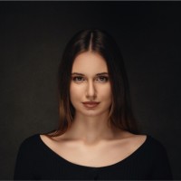Mia Naumova Email