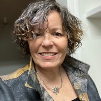 Kelley Ray Email & Phone Number