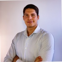 Alberto González Moya Email