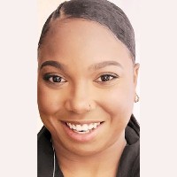 CBRE Employee Amber Yates's profile photo