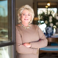 HNB Mortgage, NMLS #205935 Employee Suzanne Smith's profile photo