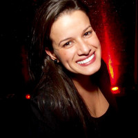 Lorena Alves Email & Phone Number