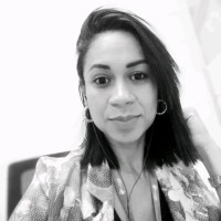 Roberta Borges Email