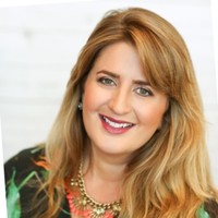 Spicers Canada Employee Sarah Kirk-Douglas's profile photo